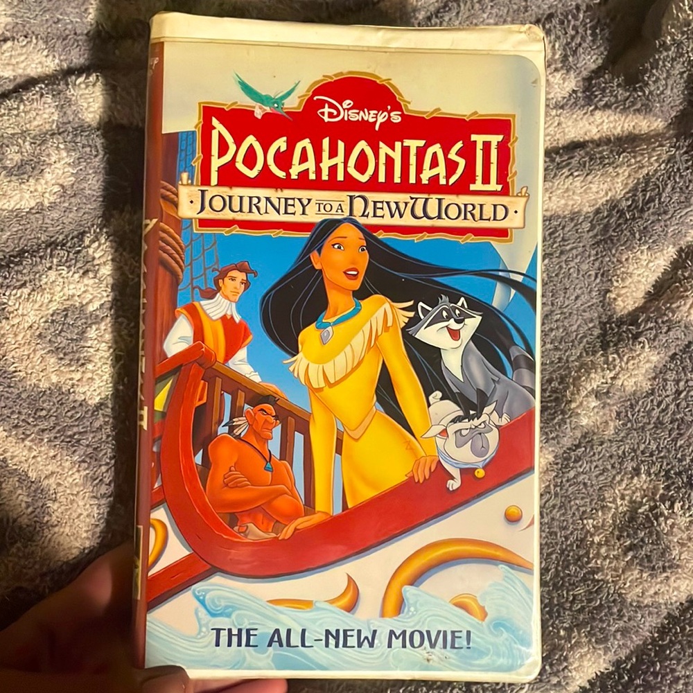 Disney vhs Pocahontas 2 journey to a new world preowned
